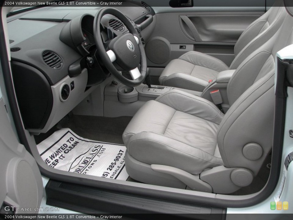 Gray Interior Photo for the 2004 Volkswagen New Beetle GLS 1.8T Convertible #57330940