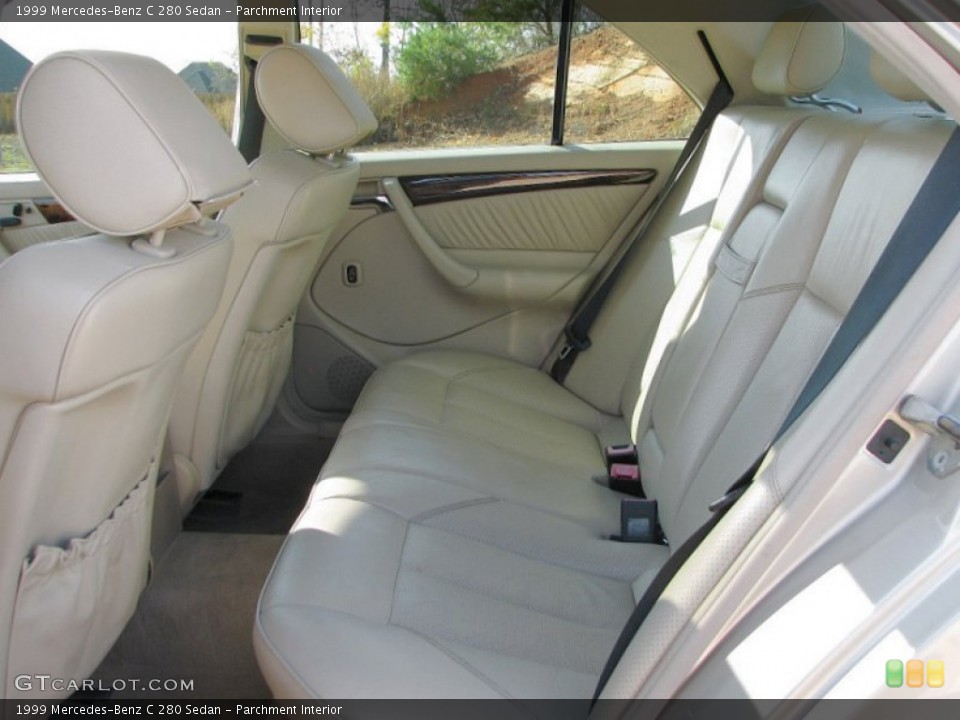 Parchment Interior Photo for the 1999 Mercedes-Benz C 280 Sedan #57335412