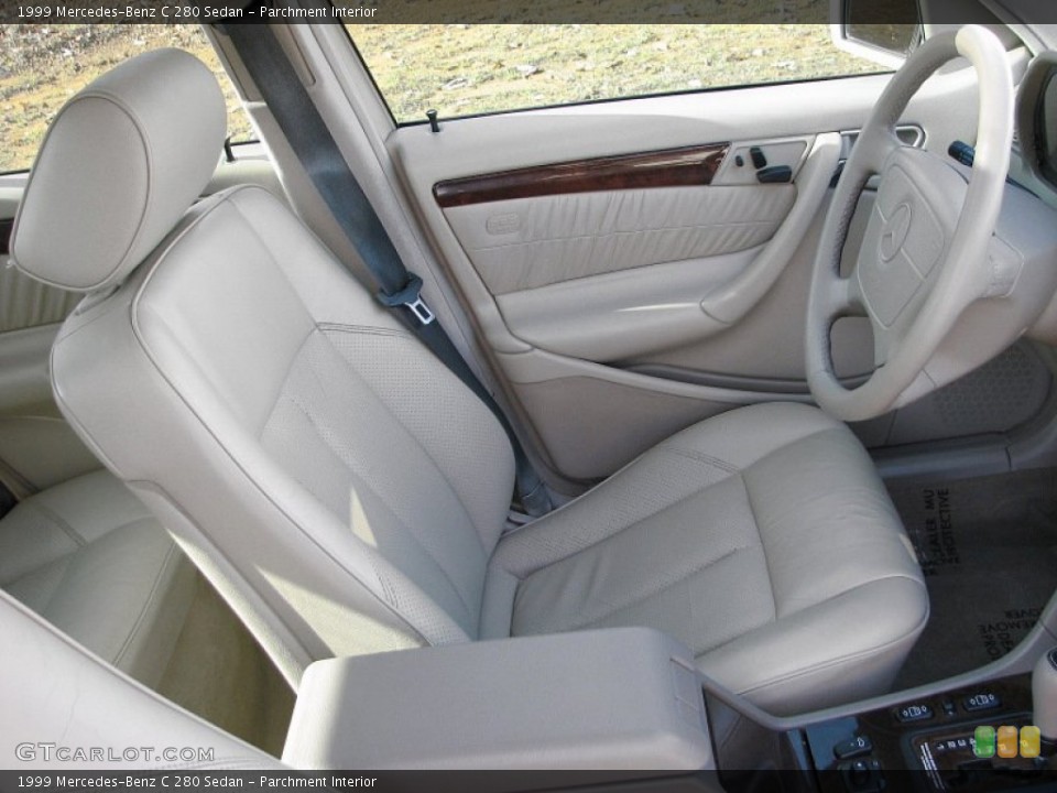 Parchment Interior Photo for the 1999 Mercedes-Benz C 280 Sedan #57335547