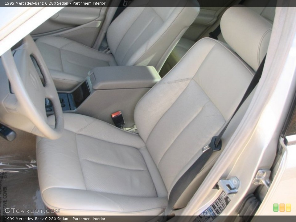 Parchment Interior Photo for the 1999 Mercedes-Benz C 280 Sedan #57335604