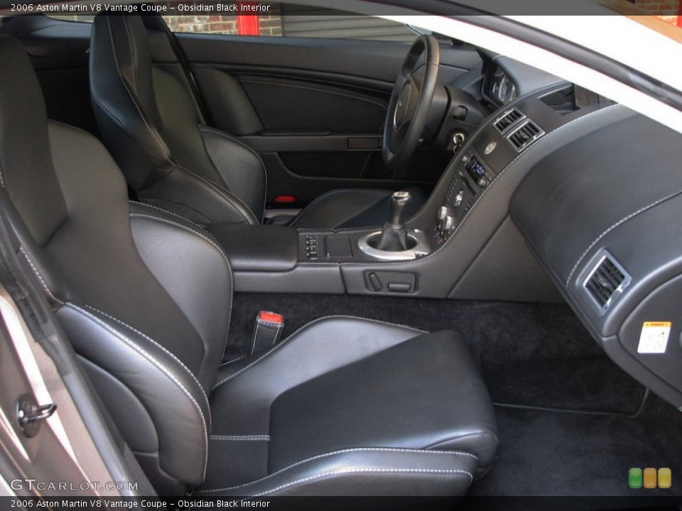 Obsidian Black Interior Photo for the 2006 Aston Martin V8 Vantage Coupe #57339616
