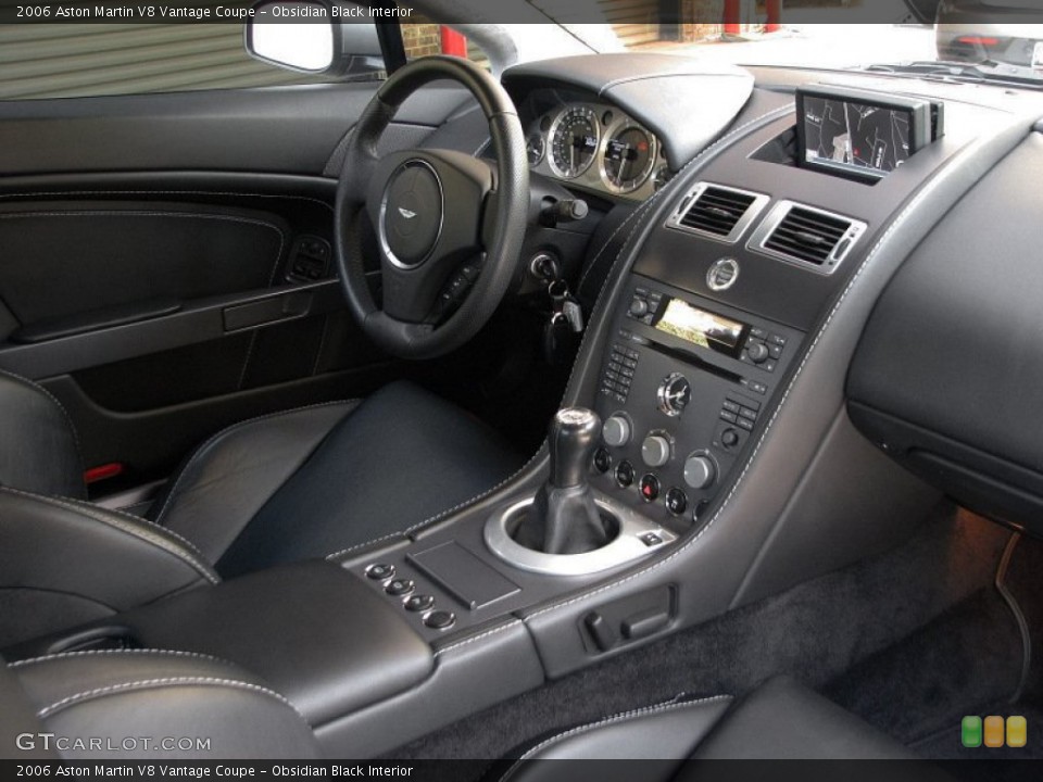 Obsidian Black Interior Dashboard for the 2006 Aston Martin V8 Vantage Coupe #57339625