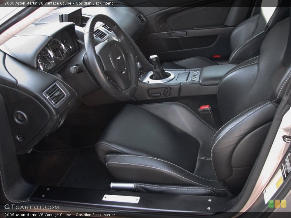 Obsidian Black Interior Photo for the 2006 Aston Martin V8 Vantage Coupe #57340397