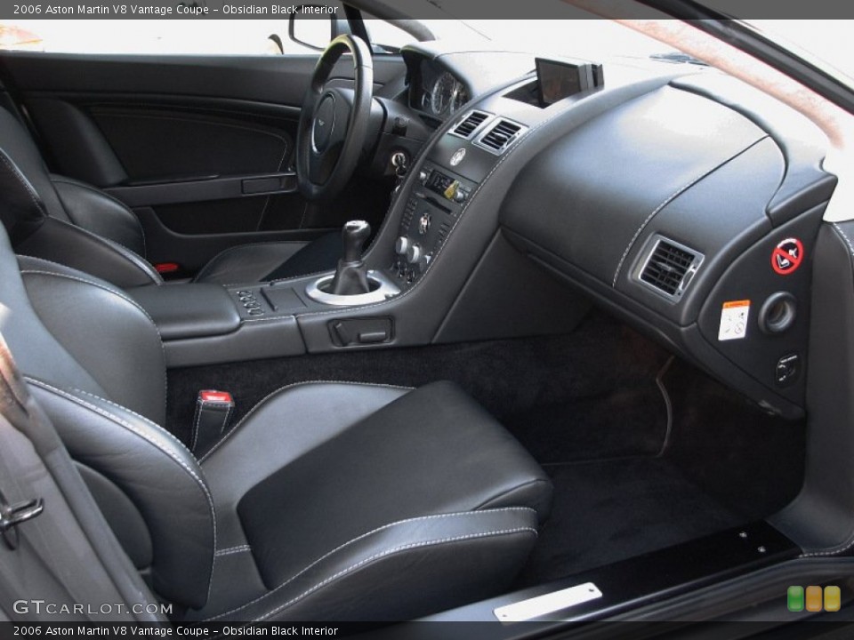 Obsidian Black Interior Photo for the 2006 Aston Martin V8 Vantage Coupe #57340434