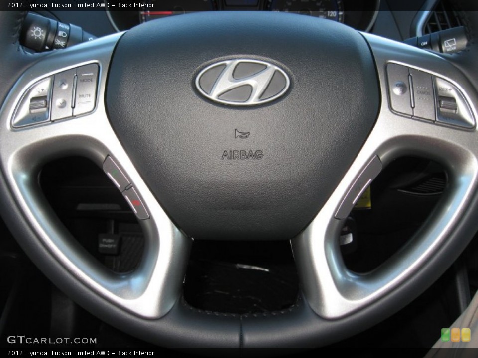 Black Interior Controls for the 2012 Hyundai Tucson Limited AWD #57340612