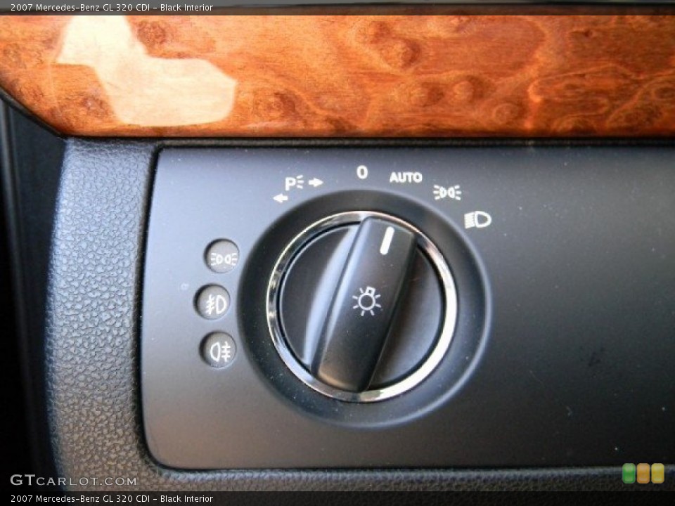 Black Interior Controls for the 2007 Mercedes-Benz GL 320 CDI #57355871