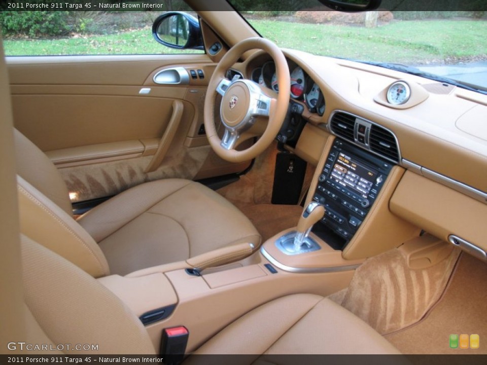 Natural Brown Interior Dashboard for the 2011 Porsche 911 Targa 4S #57371768