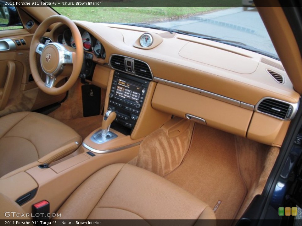 Natural Brown Interior Dashboard for the 2011 Porsche 911 Targa 4S #57371777