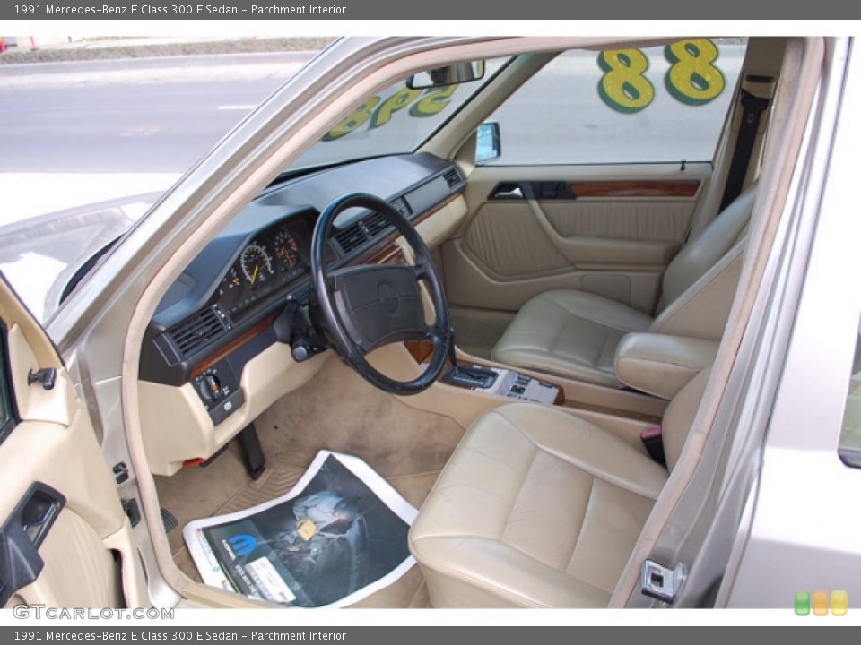 Parchment Interior Photo for the 1991 Mercedes-Benz E Class 300 E Sedan #57402440