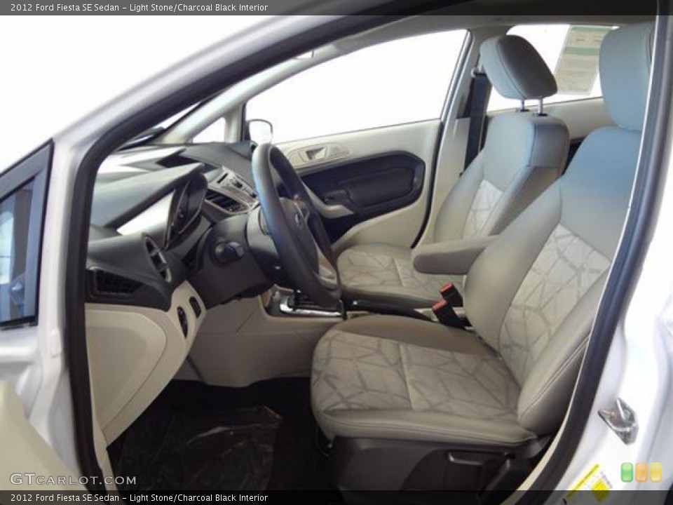 Light Stone/Charcoal Black Interior Photo for the 2012 Ford Fiesta SE Sedan #57402620