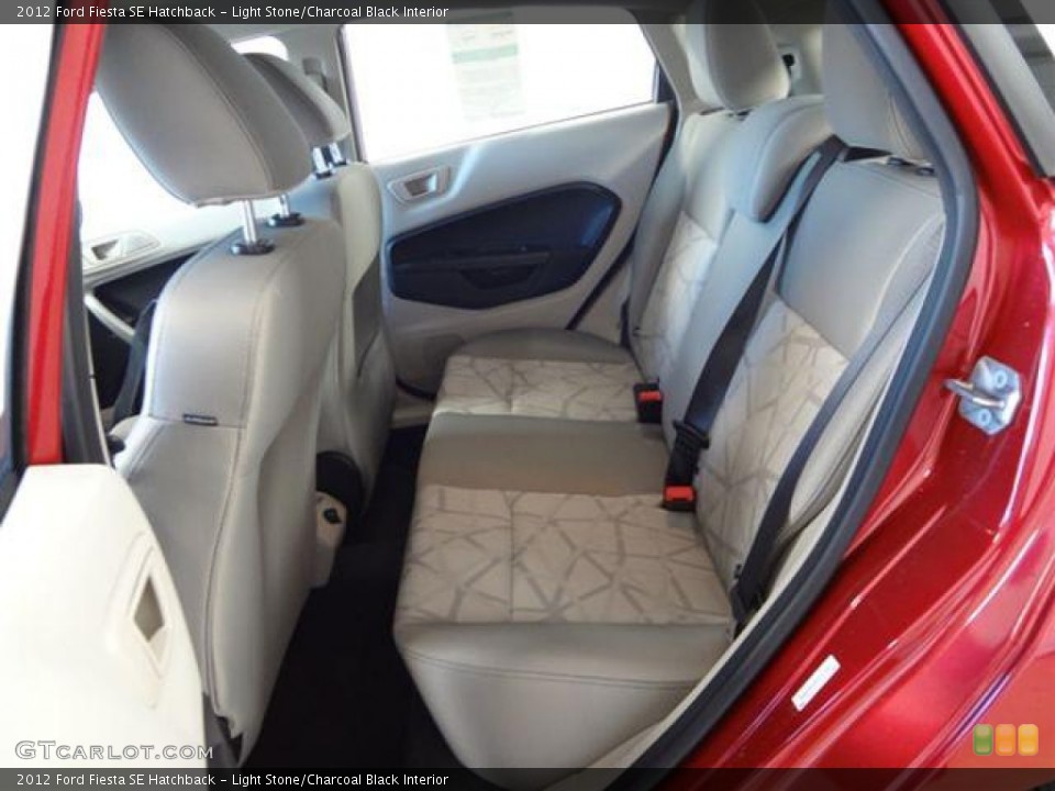 Light Stone/Charcoal Black Interior Photo for the 2012 Ford Fiesta SE Hatchback #57403056