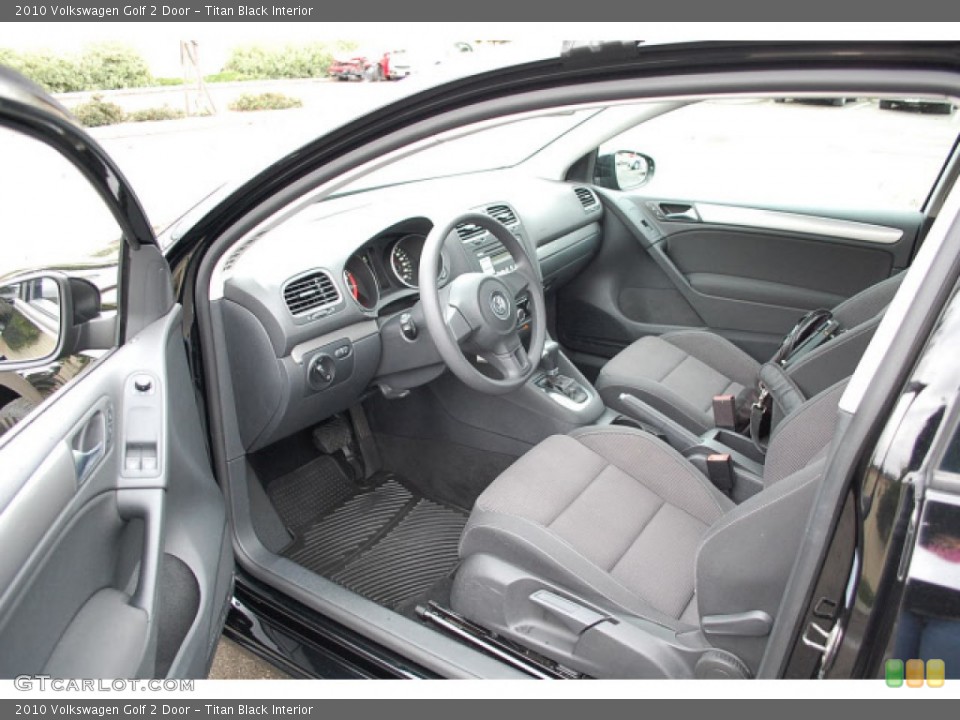 Titan Black Interior Photo for the 2010 Volkswagen Golf 2 Door #57404060