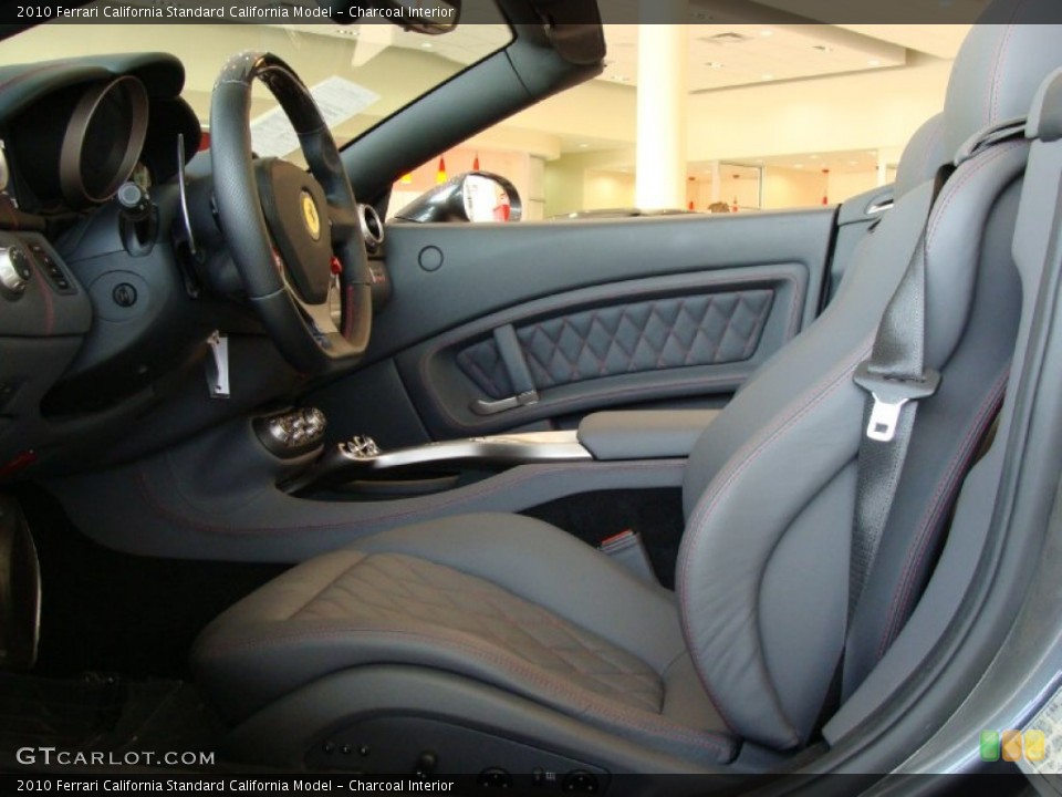 Charcoal Interior Photo for the 2010 Ferrari California  #57416560