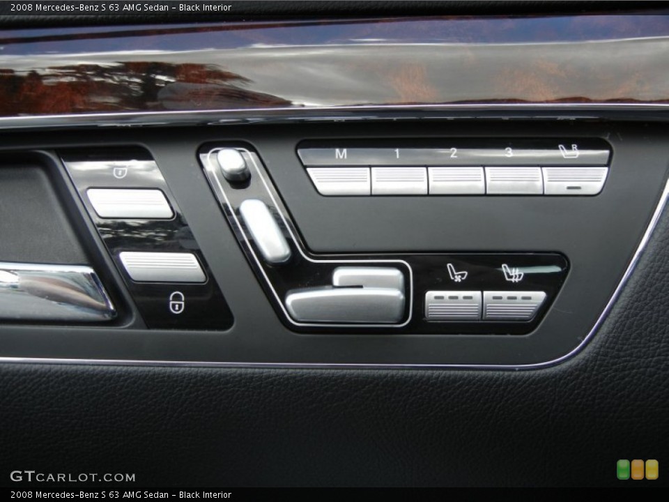 Black Interior Controls for the 2008 Mercedes-Benz S 63 AMG Sedan #57419540