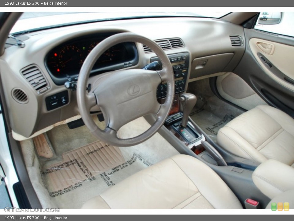 Beige Interior Photo for the 1993 Lexus ES 300 #57430319