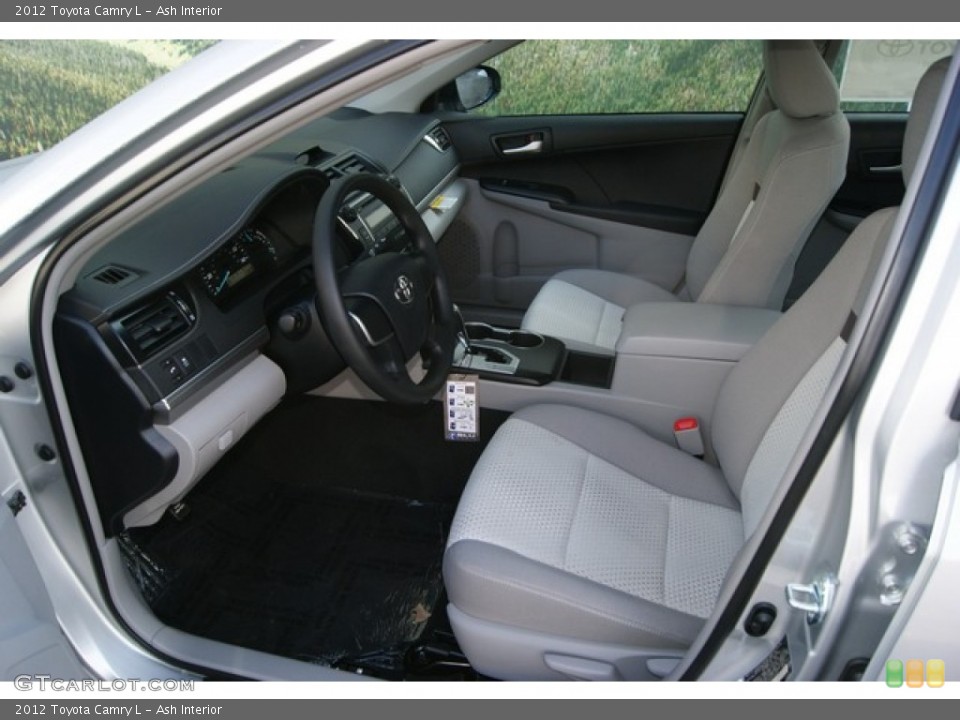 Ash Interior Photo for the 2012 Toyota Camry L #57437600