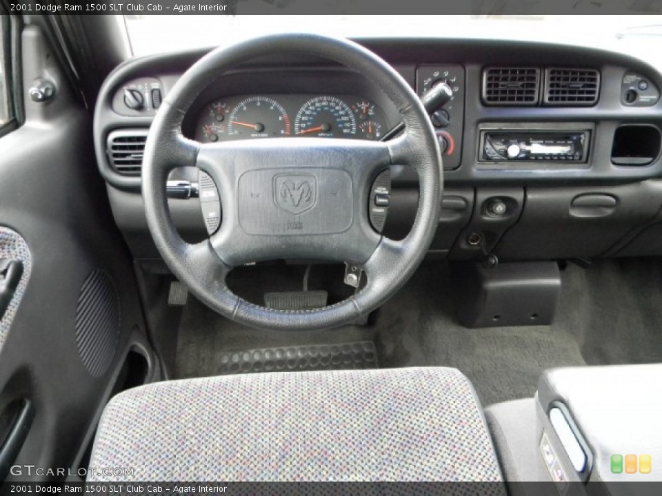 Agate Interior Dashboard for the 2001 Dodge Ram 1500 SLT Club Cab #57439952