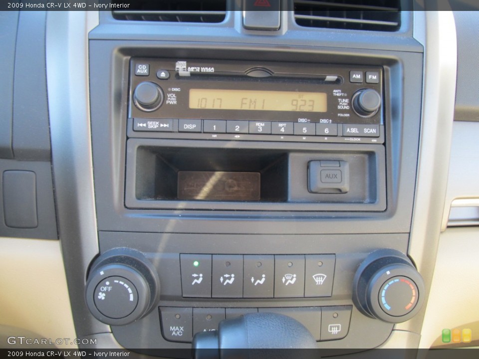 Ivory Interior Controls for the 2009 Honda CR-V LX 4WD #57443639