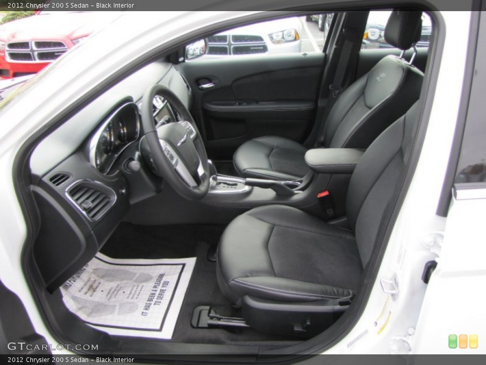 Black Interior Photo for the 2012 Chrysler 200 S Sedan #57451039