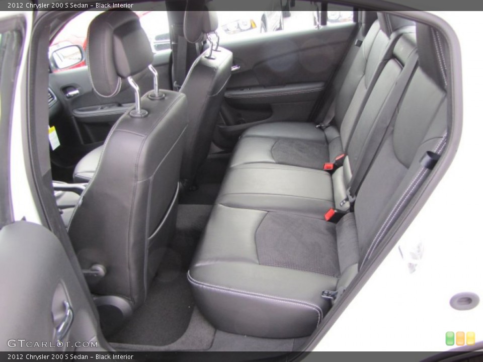 Black Interior Photo for the 2012 Chrysler 200 S Sedan #57451048