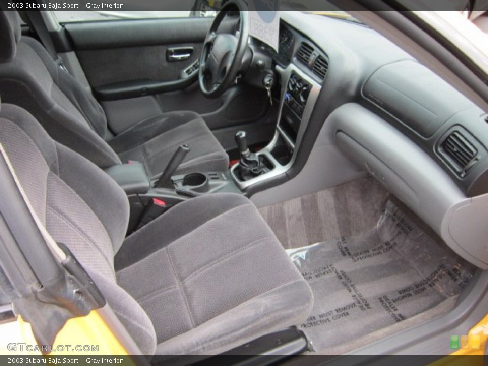 Gray Interior Photo for the 2003 Subaru Baja Sport #57477301