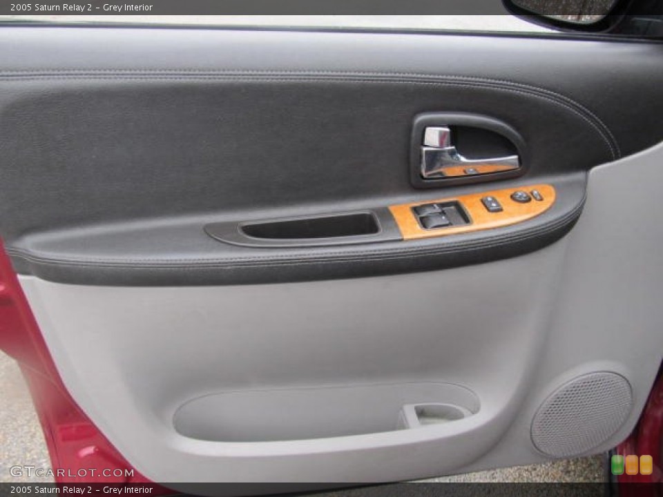 Grey Interior Door Panel for the 2005 Saturn Relay 2 #57494407