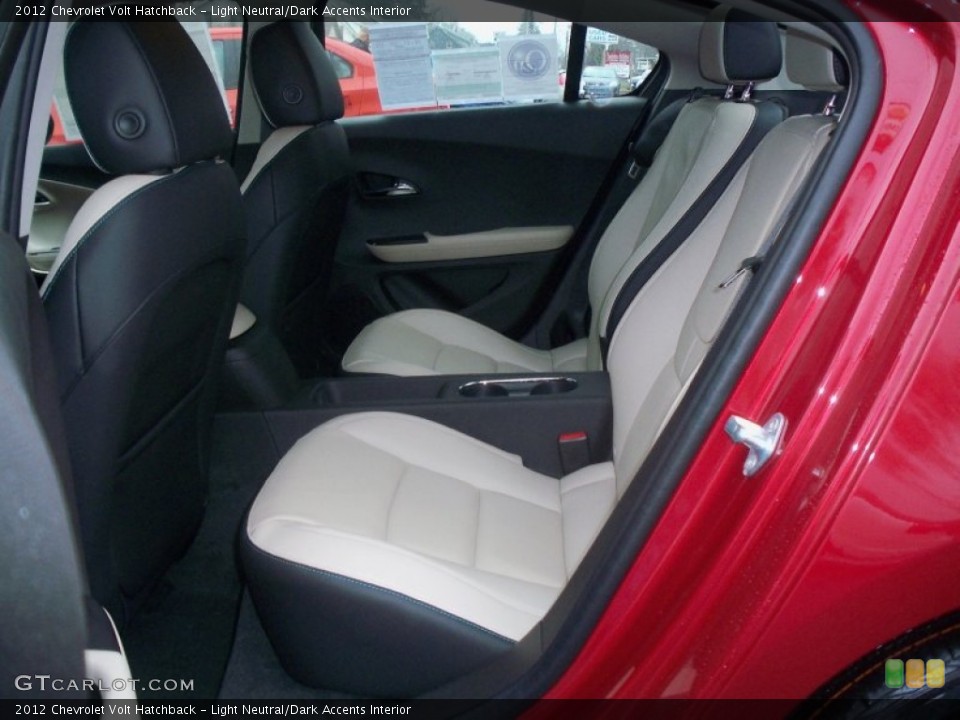 Light Neutral/Dark Accents Interior Photo for the 2012 Chevrolet Volt Hatchback #57500766