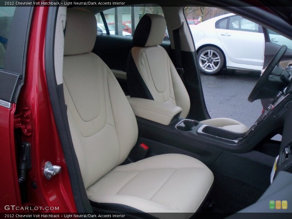 Light Neutral/Dark Accents Interior Photo for the 2012 Chevrolet Volt Hatchback #57500809