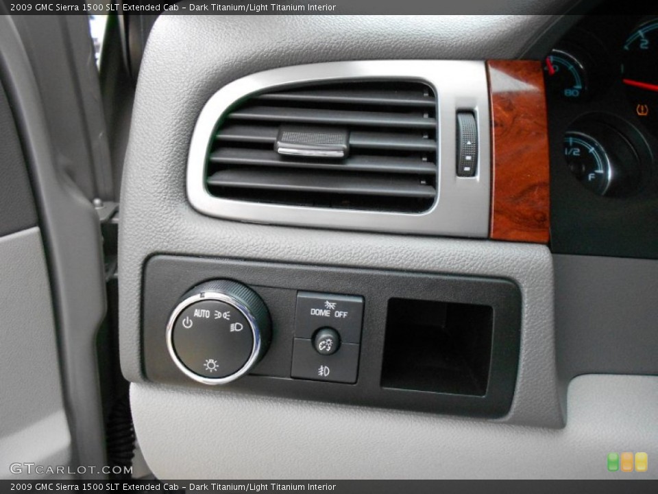 Dark Titanium/Light Titanium Interior Controls for the 2009 GMC Sierra 1500 SLT Extended Cab #57501196