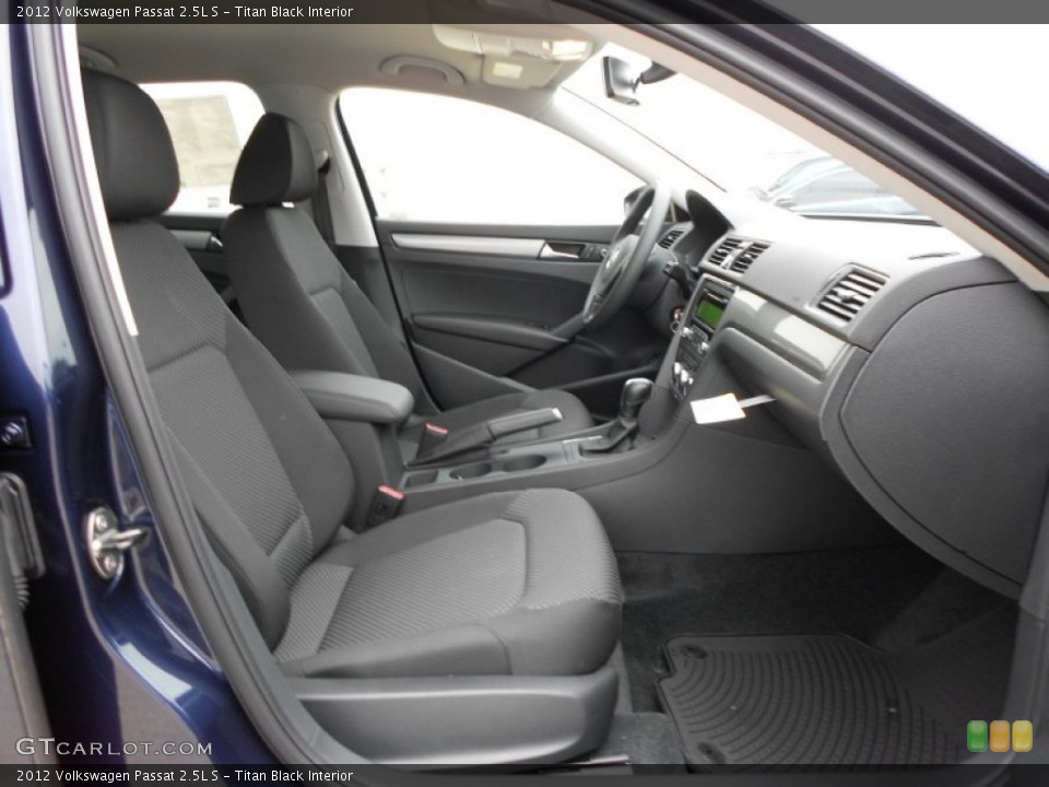 Titan Black Interior Photo for the 2012 Volkswagen Passat 2.5L S #57505372