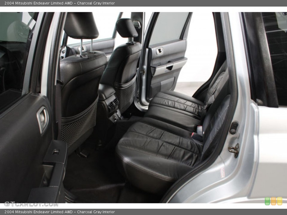 Charcoal Gray Interior Photo for the 2004 Mitsubishi Endeavor Limited AWD #57510694