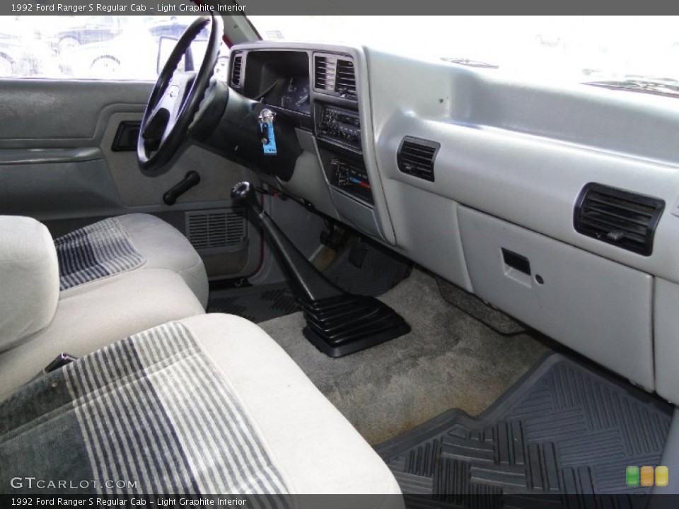 Light Graphite Interior Photo for the 1992 Ford Ranger S Regular Cab #57543023