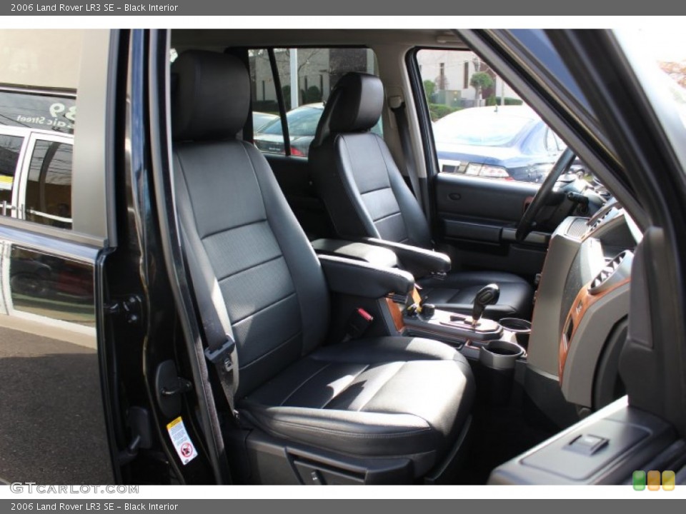 Black Interior Photo for the 2006 Land Rover LR3 SE #57544602