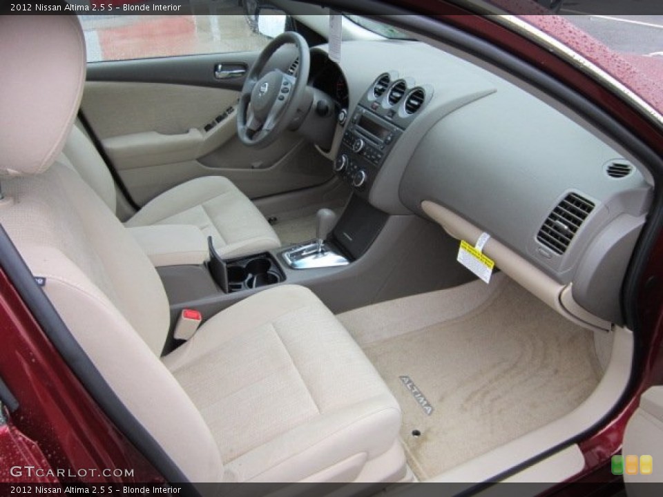 Blonde Interior Photo for the 2012 Nissan Altima 2.5 S #57544692