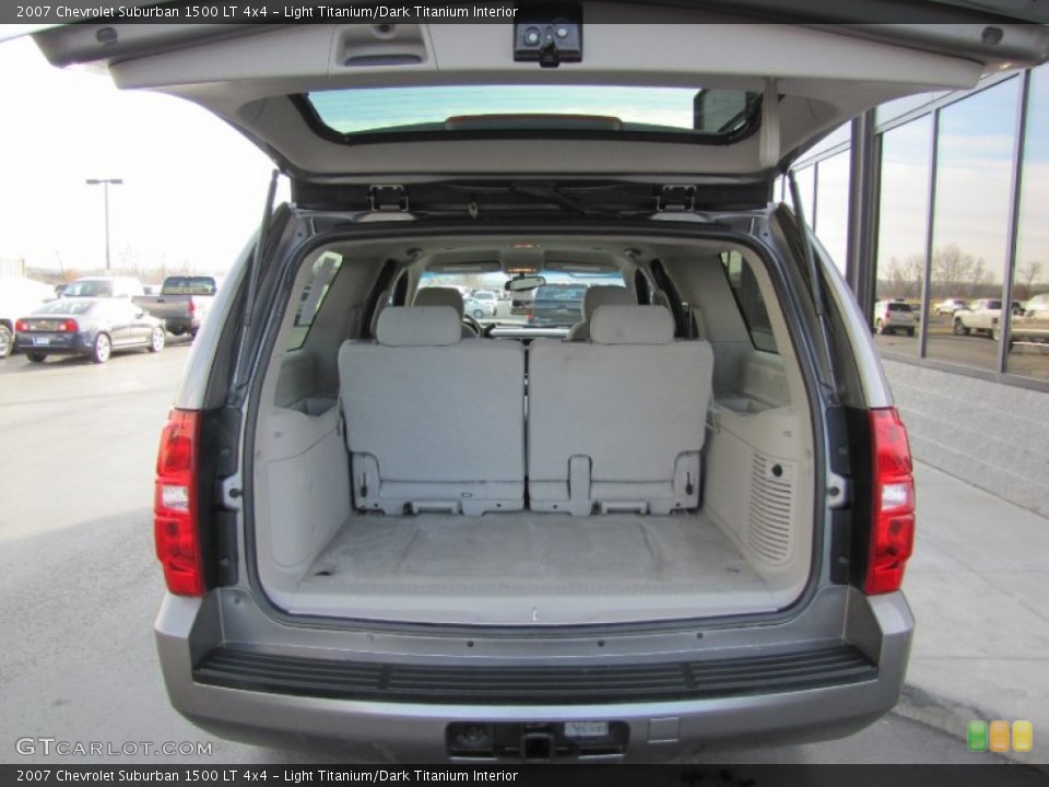 Light Titanium/Dark Titanium Interior Trunk for the 2007 Chevrolet Suburban 1500 LT 4x4 #57553672