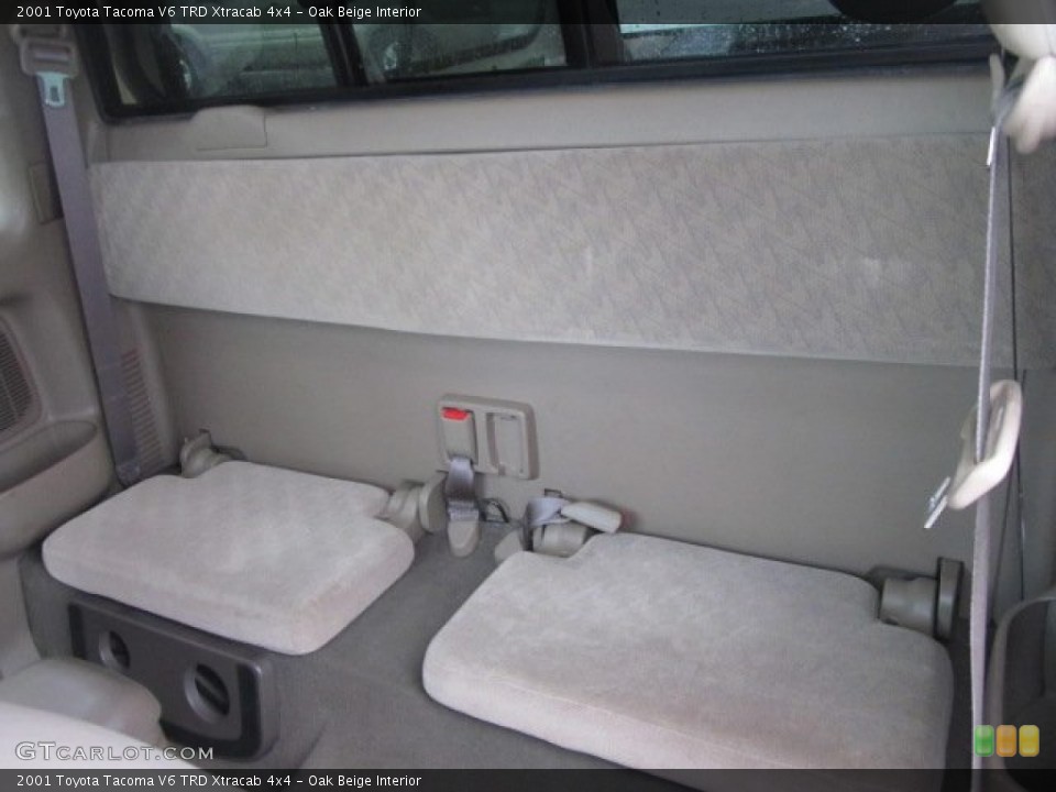 Oak Beige Interior Photo for the 2001 Toyota Tacoma V6 TRD Xtracab 4x4 #57563338