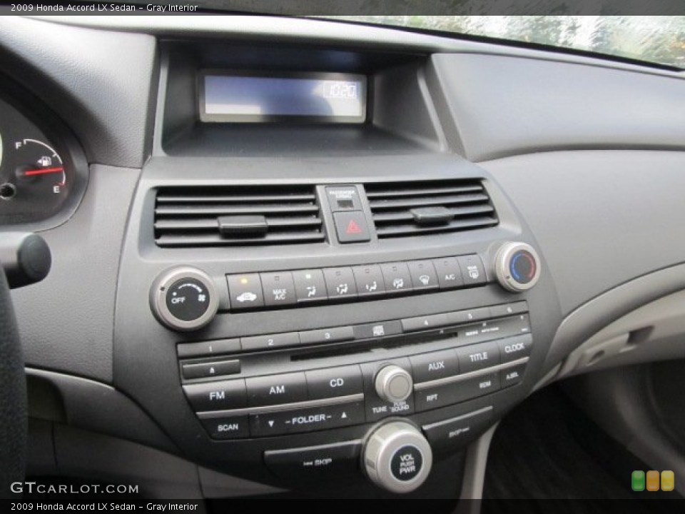 Gray Interior Controls for the 2009 Honda Accord LX Sedan #57563850