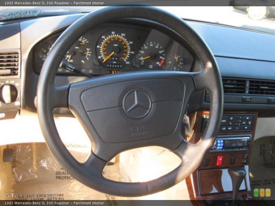Parchment Interior Steering Wheel for the 1993 Mercedes-Benz SL 300 Roadster #57571000
