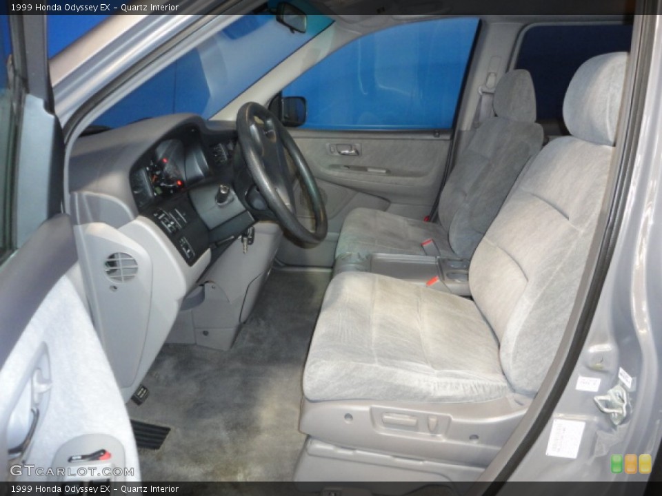 Quartz Interior Photo for the 1999 Honda Odyssey EX #57580355
