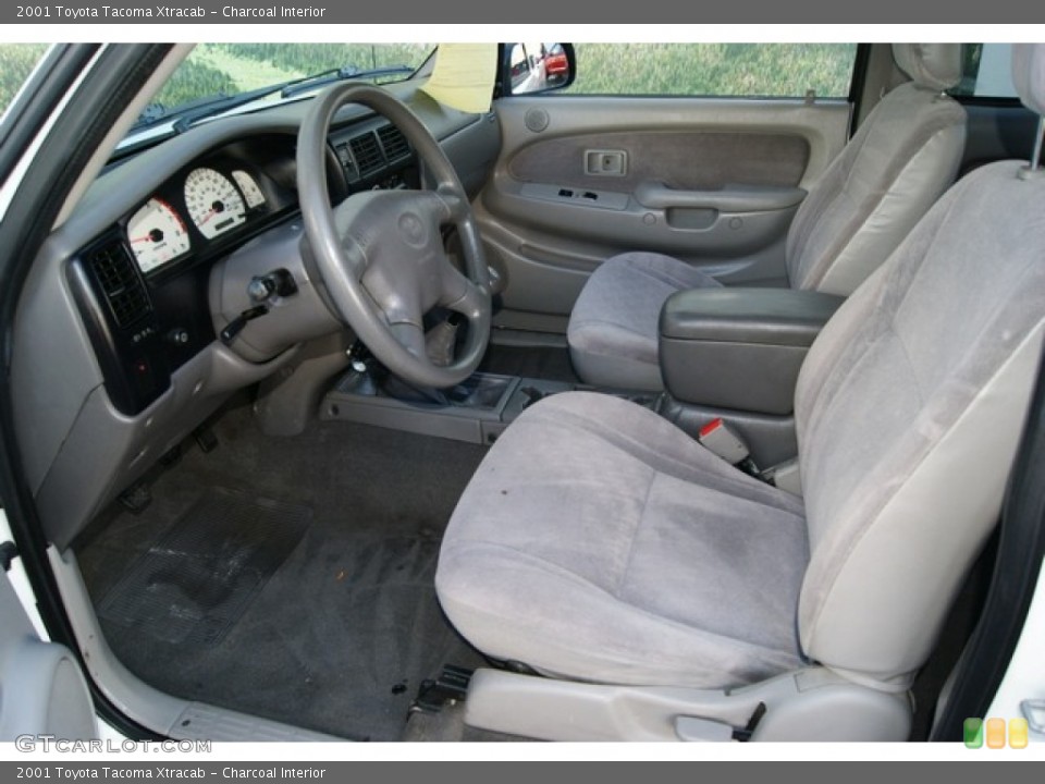 Charcoal Interior Photo for the 2001 Toyota Tacoma Xtracab #57588218