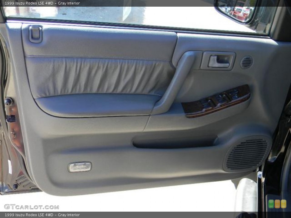 Gray Interior Door Panel for the 1999 Isuzu Rodeo LSE 4WD #57590884