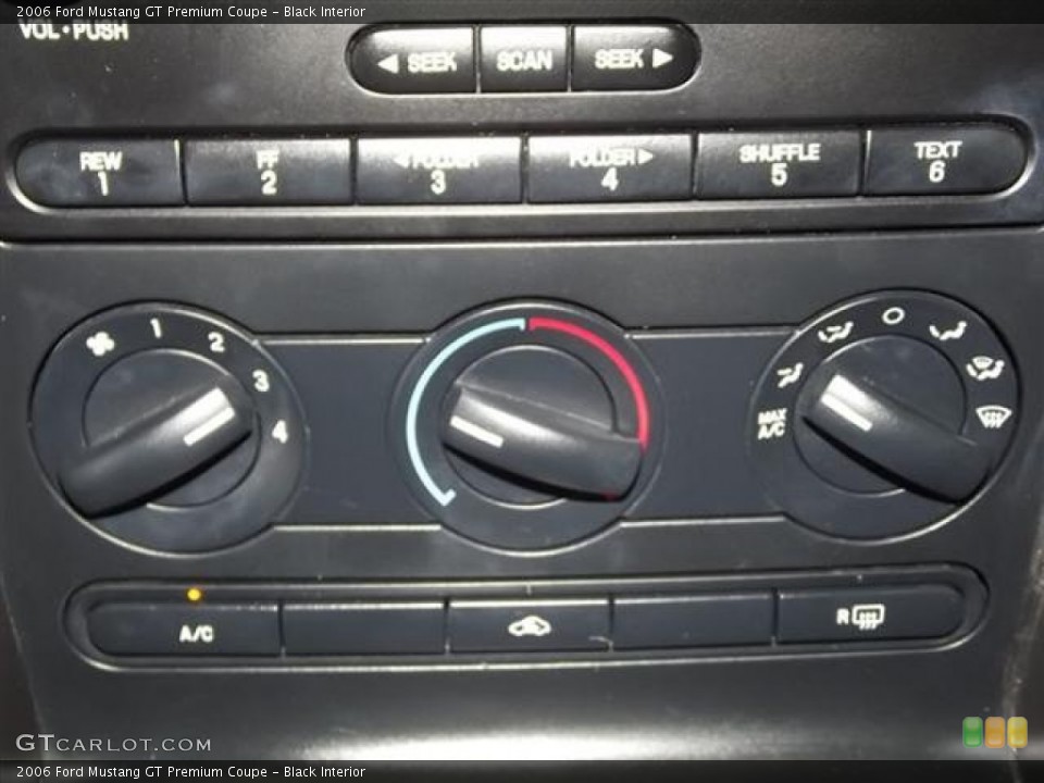Black Interior Controls for the 2006 Ford Mustang GT Premium Coupe #57600350