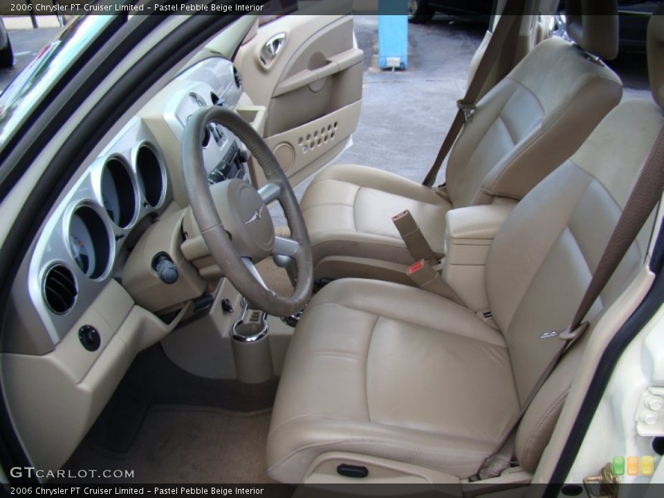 Pastel Pebble Beige Interior Photo for the 2006 Chrysler PT Cruiser Limited #57604997