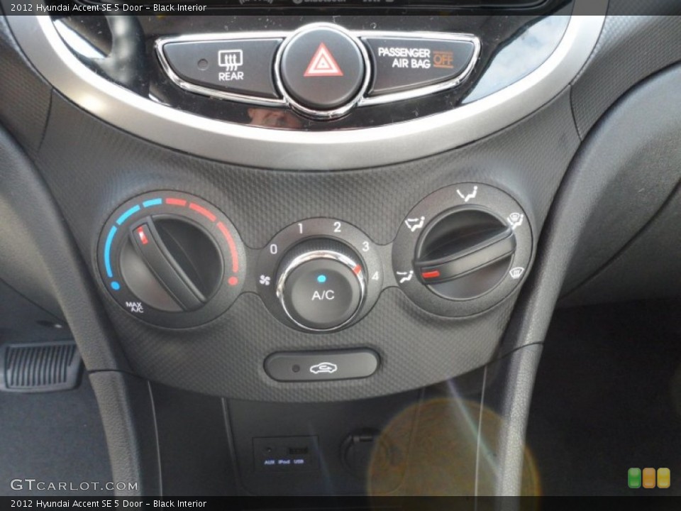 Black Interior Controls for the 2012 Hyundai Accent SE 5 Door #57613321