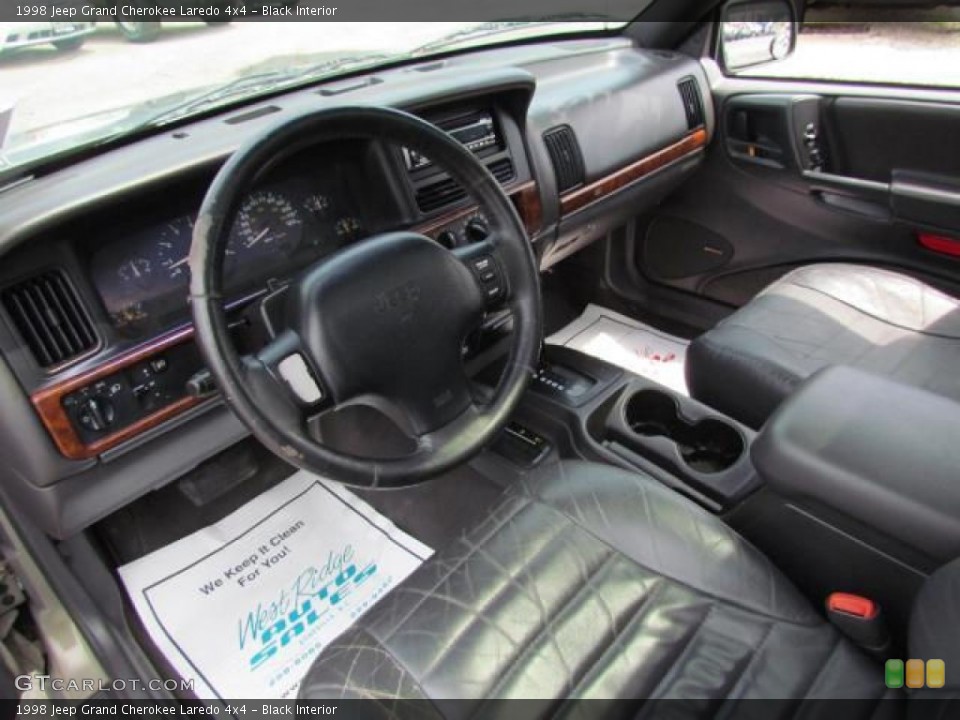 Black Interior Photo for the 1998 Jeep Grand Cherokee Laredo 4x4 #57625459