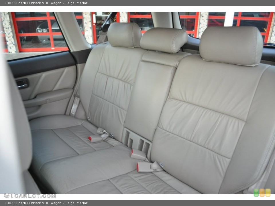 Beige Interior Photo for the 2002 Subaru Outback VDC Wagon #57626790