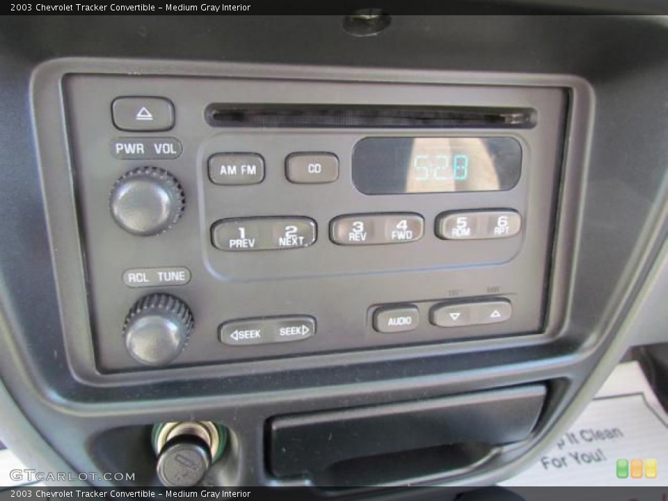 Medium Gray Interior Audio System for the 2003 Chevrolet Tracker Convertible #57630238