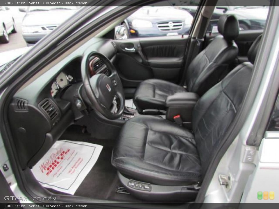 Black Interior Photo for the 2002 Saturn L Series L300 Sedan #57630426