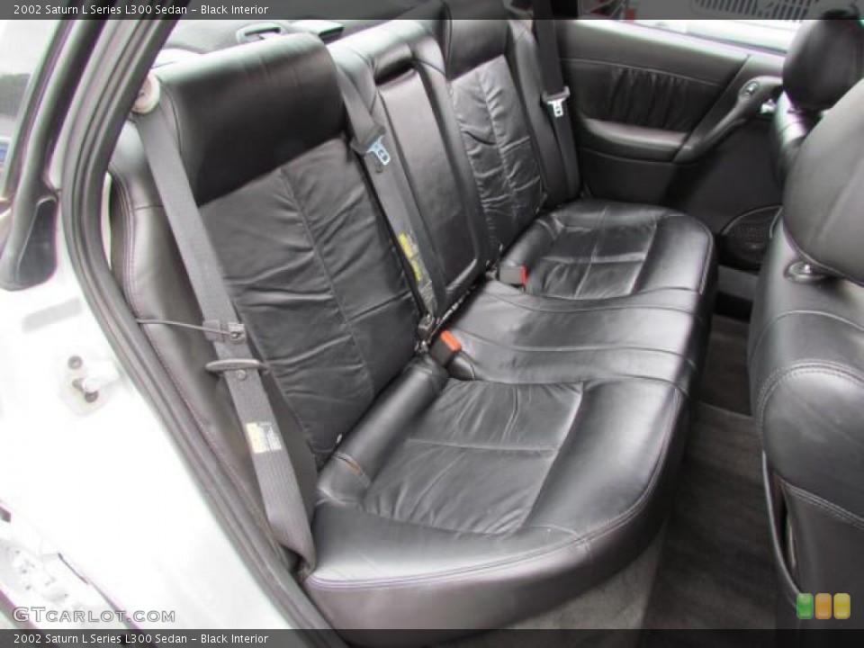 Black Interior Photo for the 2002 Saturn L Series L300 Sedan #57630511