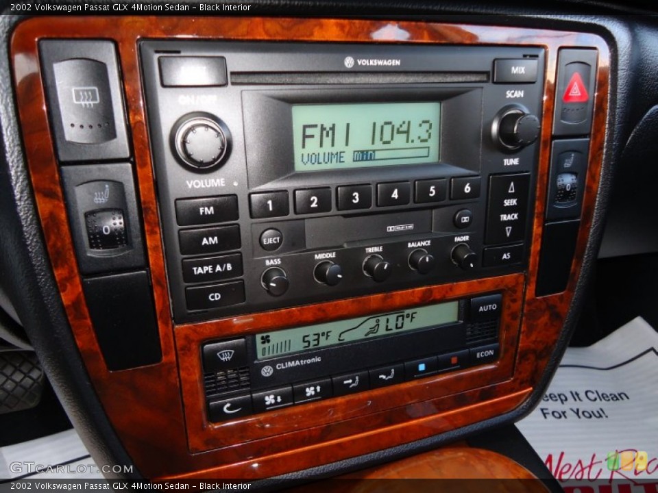 Black Interior Controls for the 2002 Volkswagen Passat GLX 4Motion Sedan #57645826